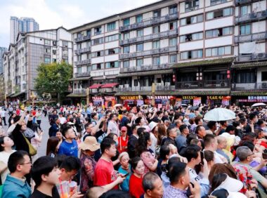 （信息时报）浪漫“520”，给新人最难忘的甜蜜记忆