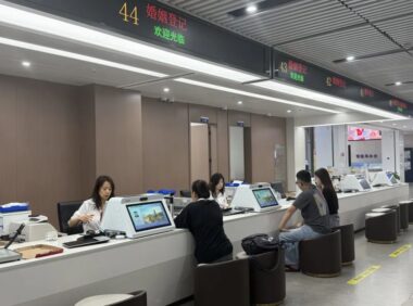 “520”领证预约爆满 汕头开启温馨服务